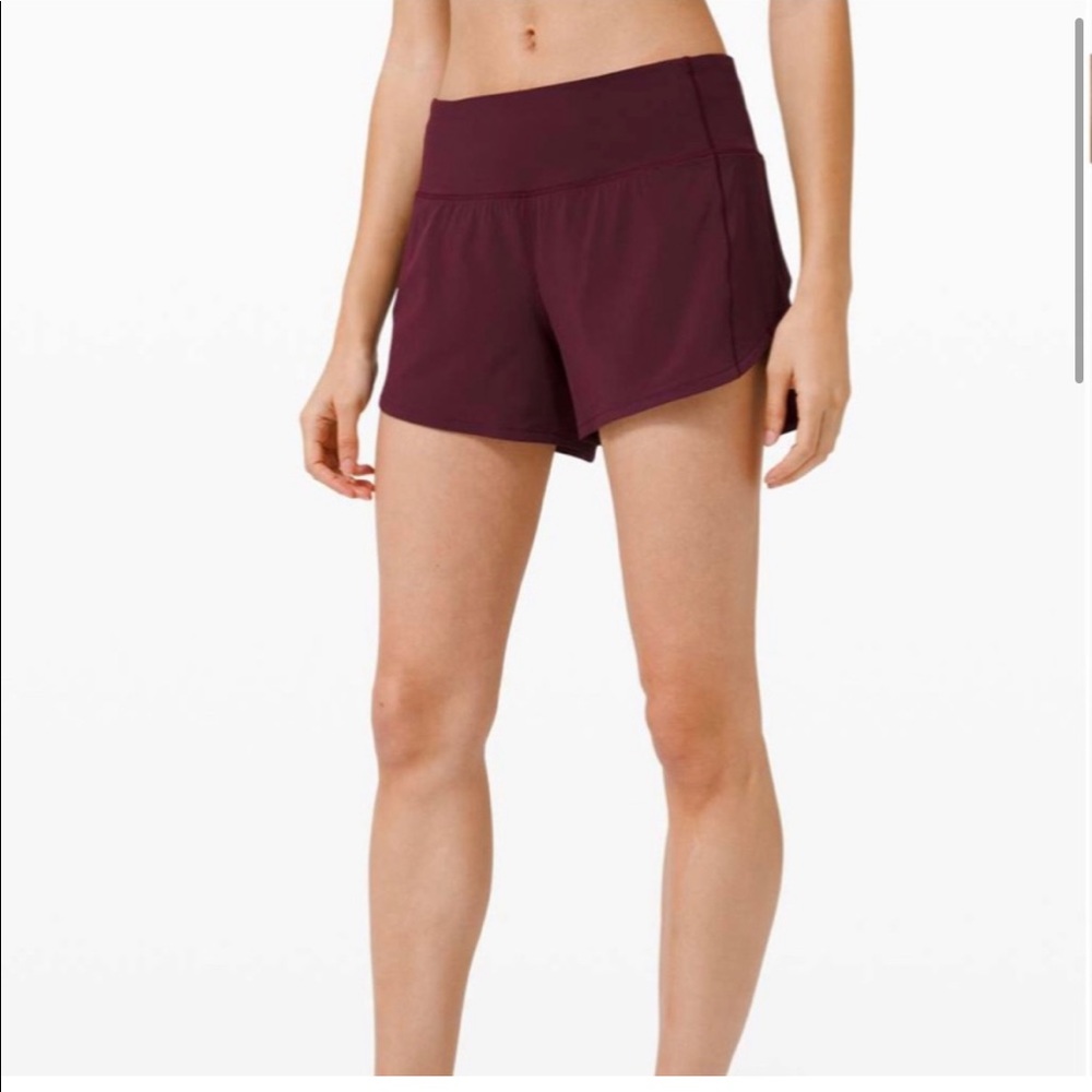 Lululemon Speed Up Shorts Cassis 4 inch Size 6